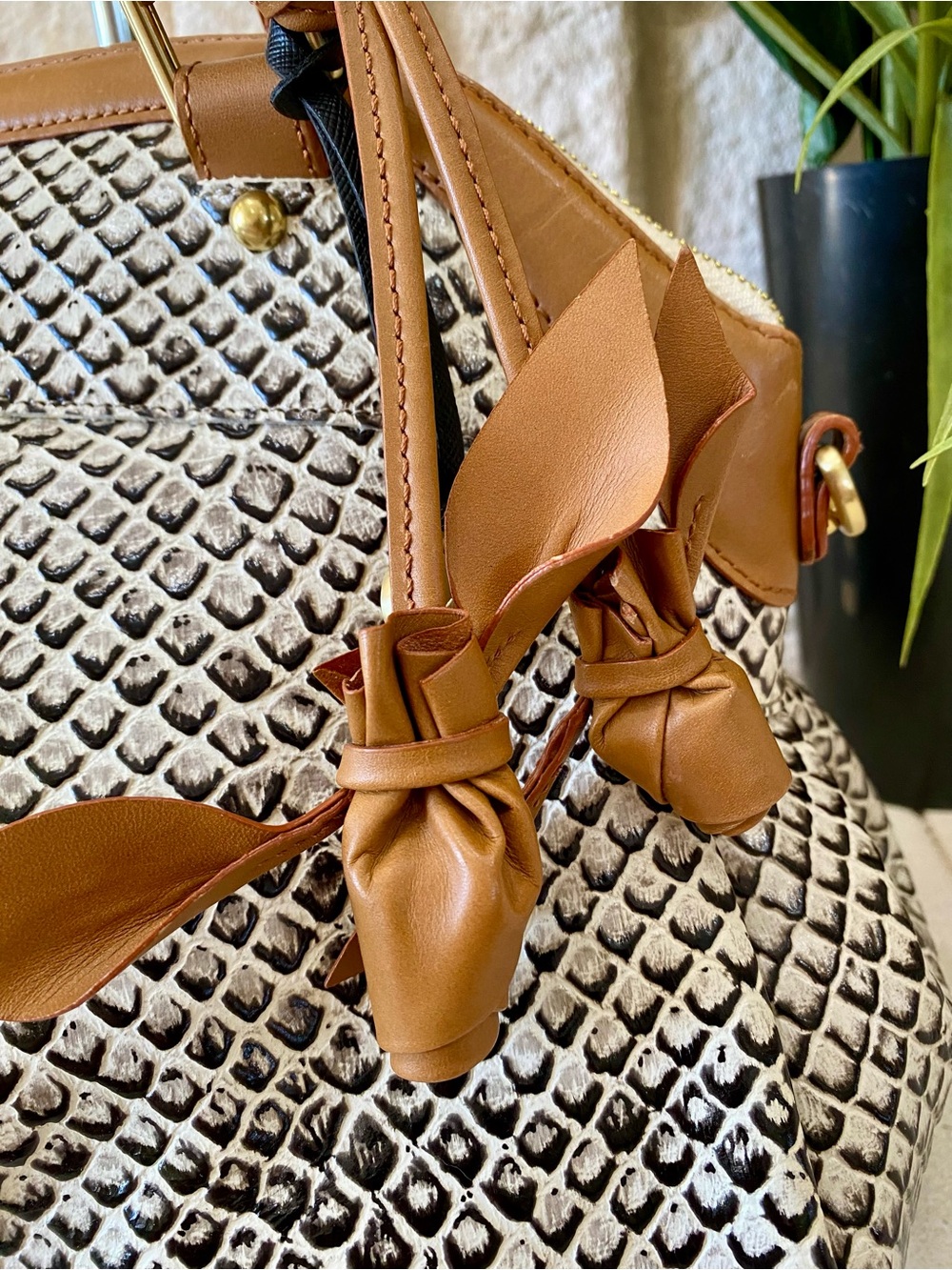BLACK JAVA-LOUISE ROSE Brahmin Satchel - Picture 2 of 15